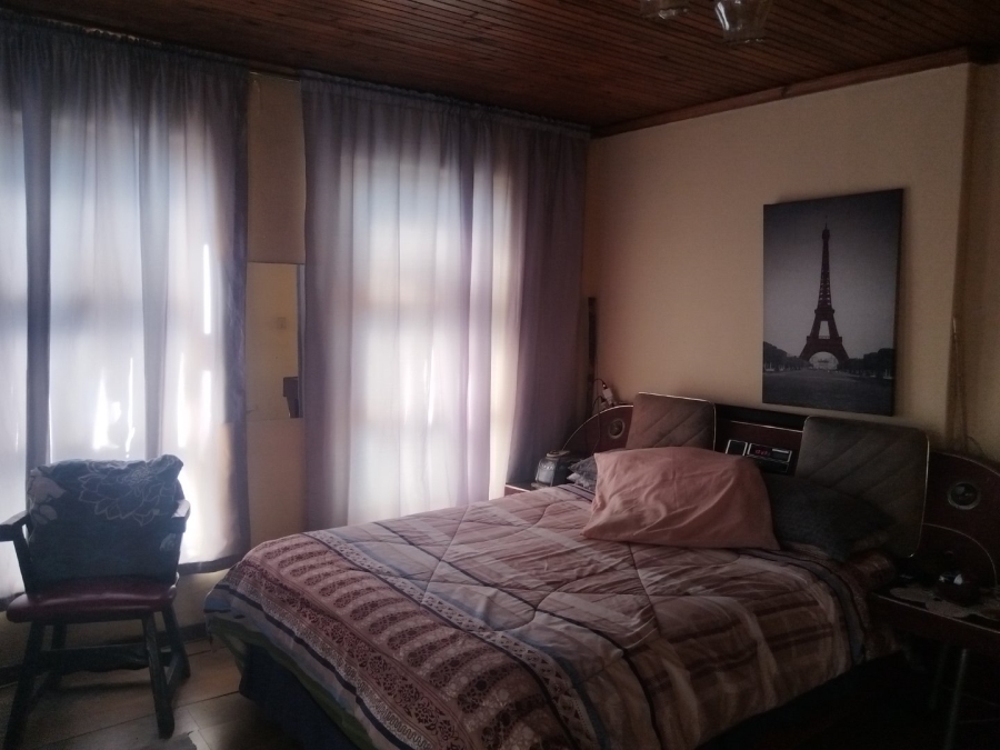  Bedroom Property for Sale in Bishop Lavis Western Cape